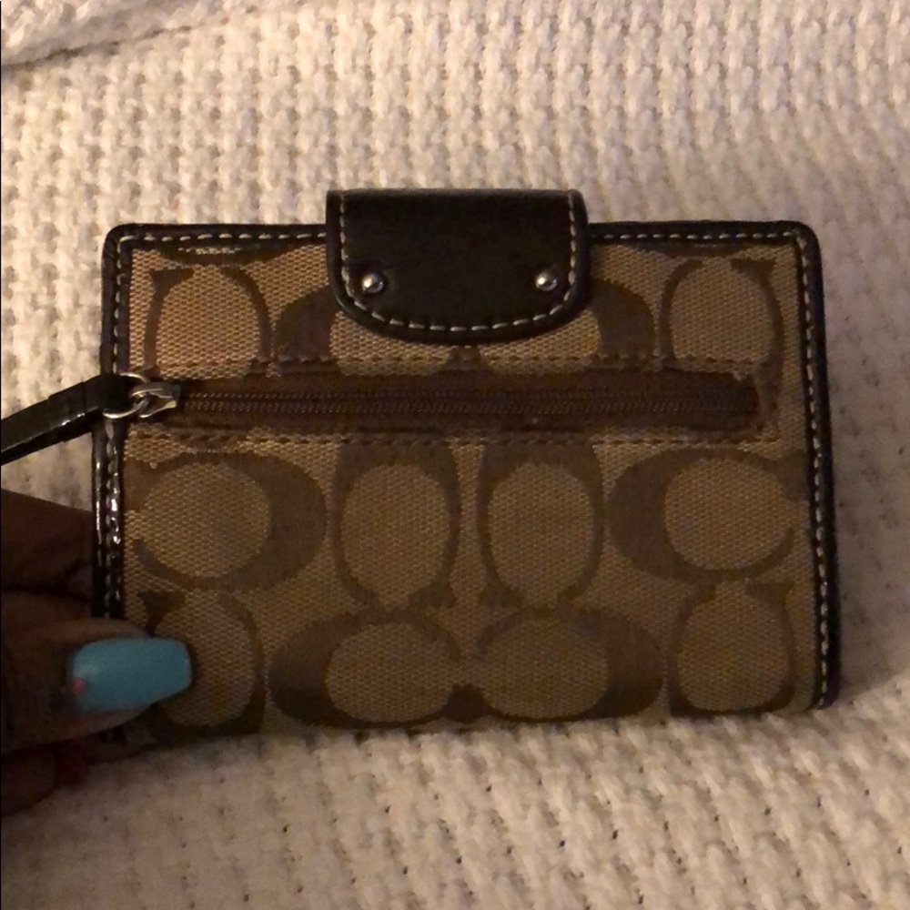 Coach Wallet - Picture 5 of 5